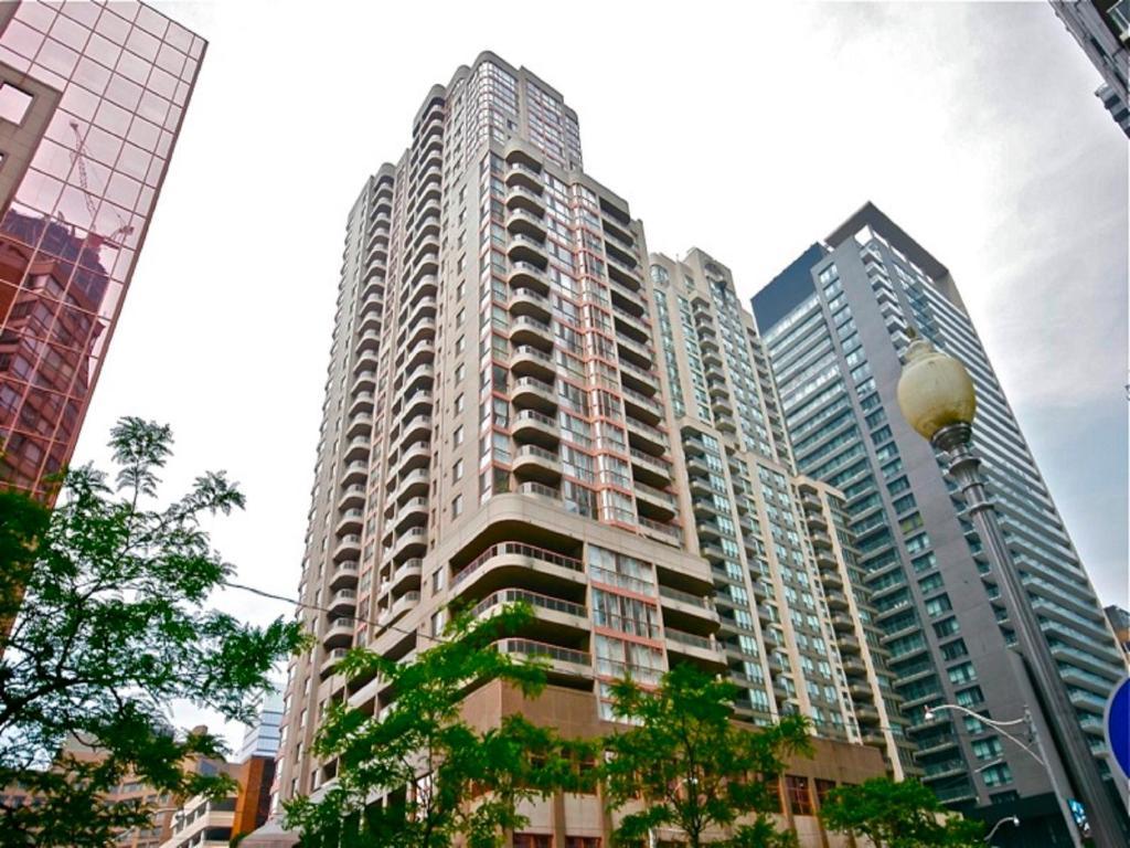 Glen Grove - Conservatory Tower Toronto Habitación foto